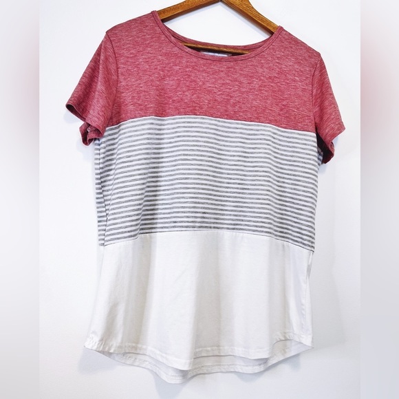 YunJey Colour Blocked Super Soft T-Shirt - Picture 2 of 9